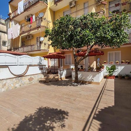 Double Free Parking Anna Verra Cottage Marano di Napoli エクステリア 写真